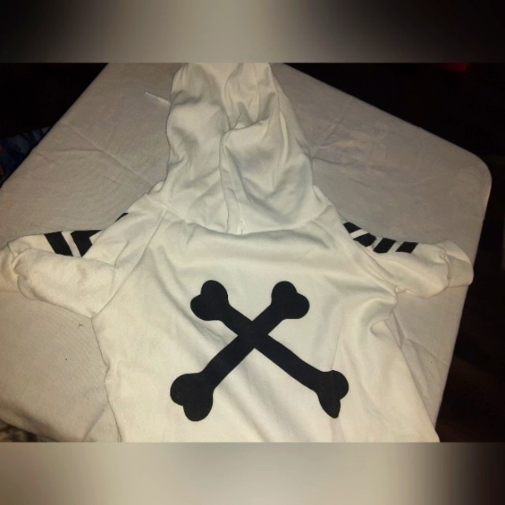 NWT Spark Paws dog hoodie